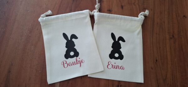 Zakje voor Paaseitjes | paaskonijn met naam